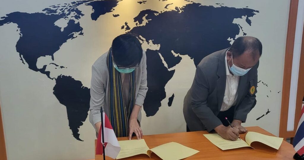 รัฐศาสตร์,รัฐประศาสนศาสตร์,มวล,wu,pol sci