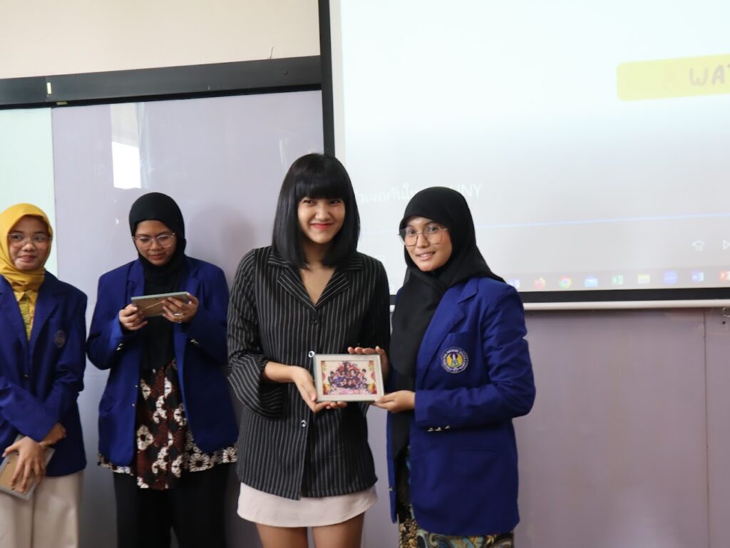 พิธีปิด UNY