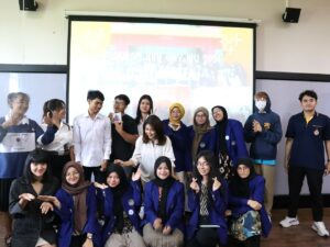 พิธีปิด UNY