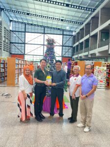 ประมวลภาพกิจกรรมส่งสุข มอบของขวัญให้แก่หน่วยงานสนับสนุนภายในมหาวิทยาลัยวลัยลักษณ์