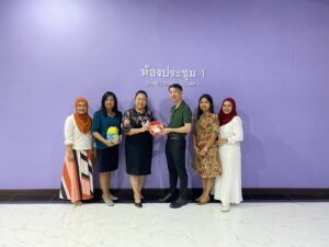 ประมวลภาพกิจกรรมส่งสุข มอบของขวัญให้แก่หน่วยงานสนับสนุนภายในมหาวิทยาลัยวลัยลักษณ์