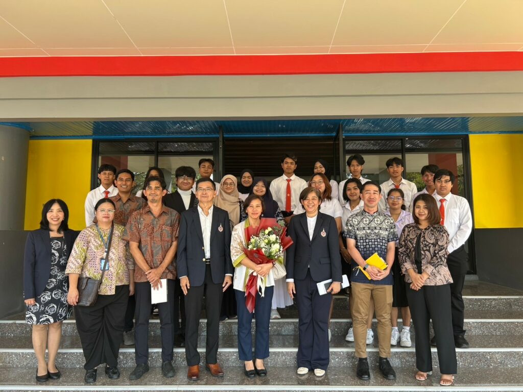 ต้อนรับคณะทูตอินโดนีเซีย